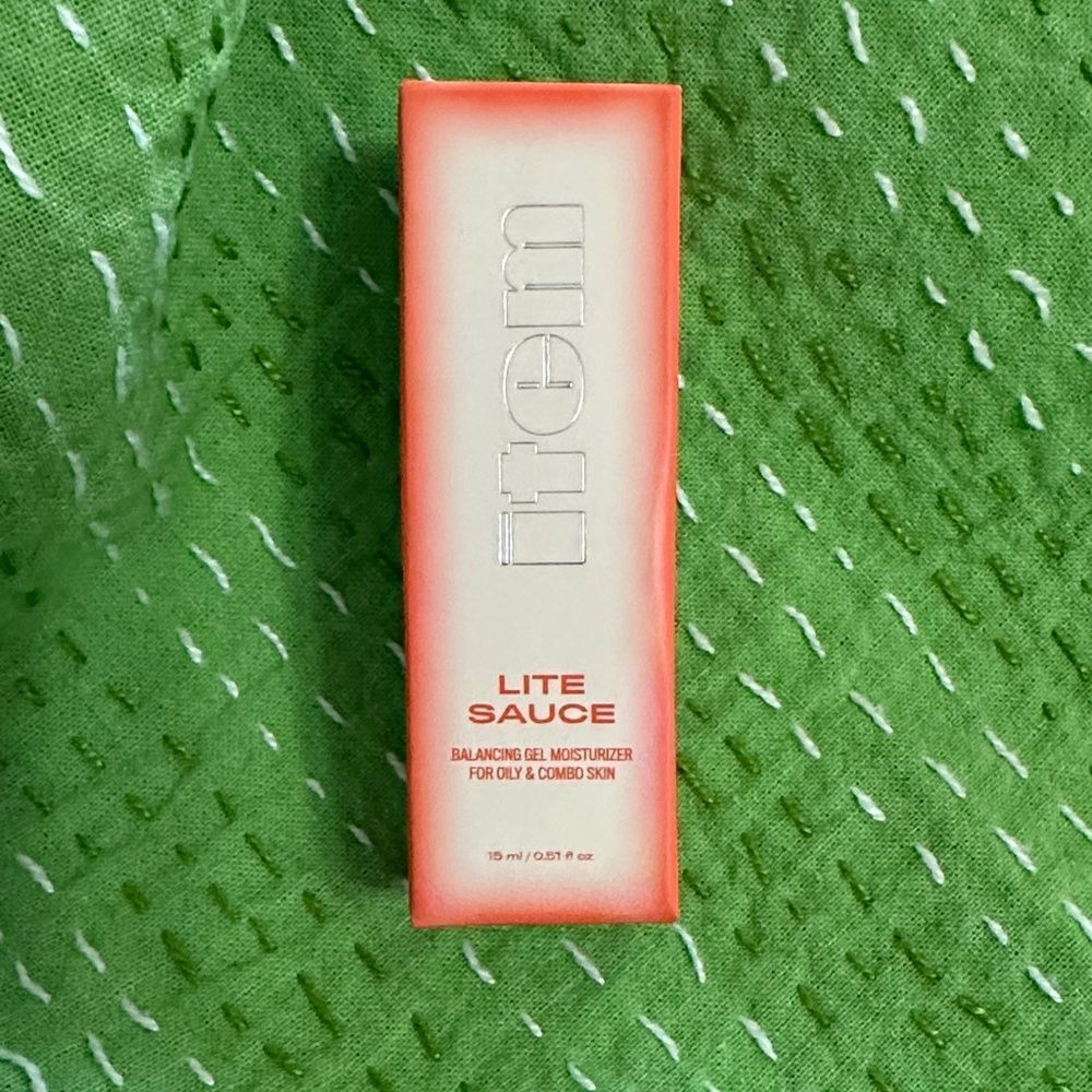 NEW ITEM BEAUTY Lite Sauce Balancing Moisturizer Oily Combo Skin Travel Size